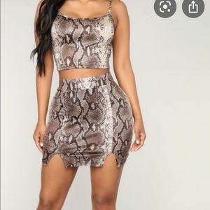 Snake print skirt set